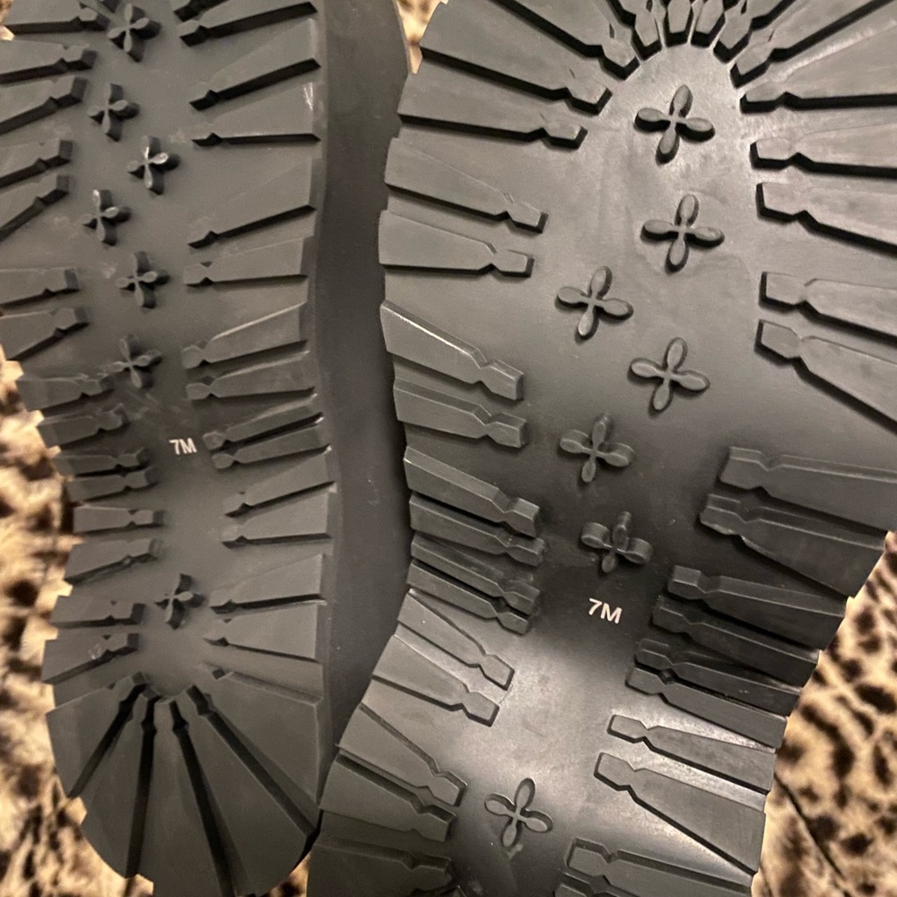 Dolls Kill X Corpse Bride Combat Boots Sz 7 - Picture 7 of 8